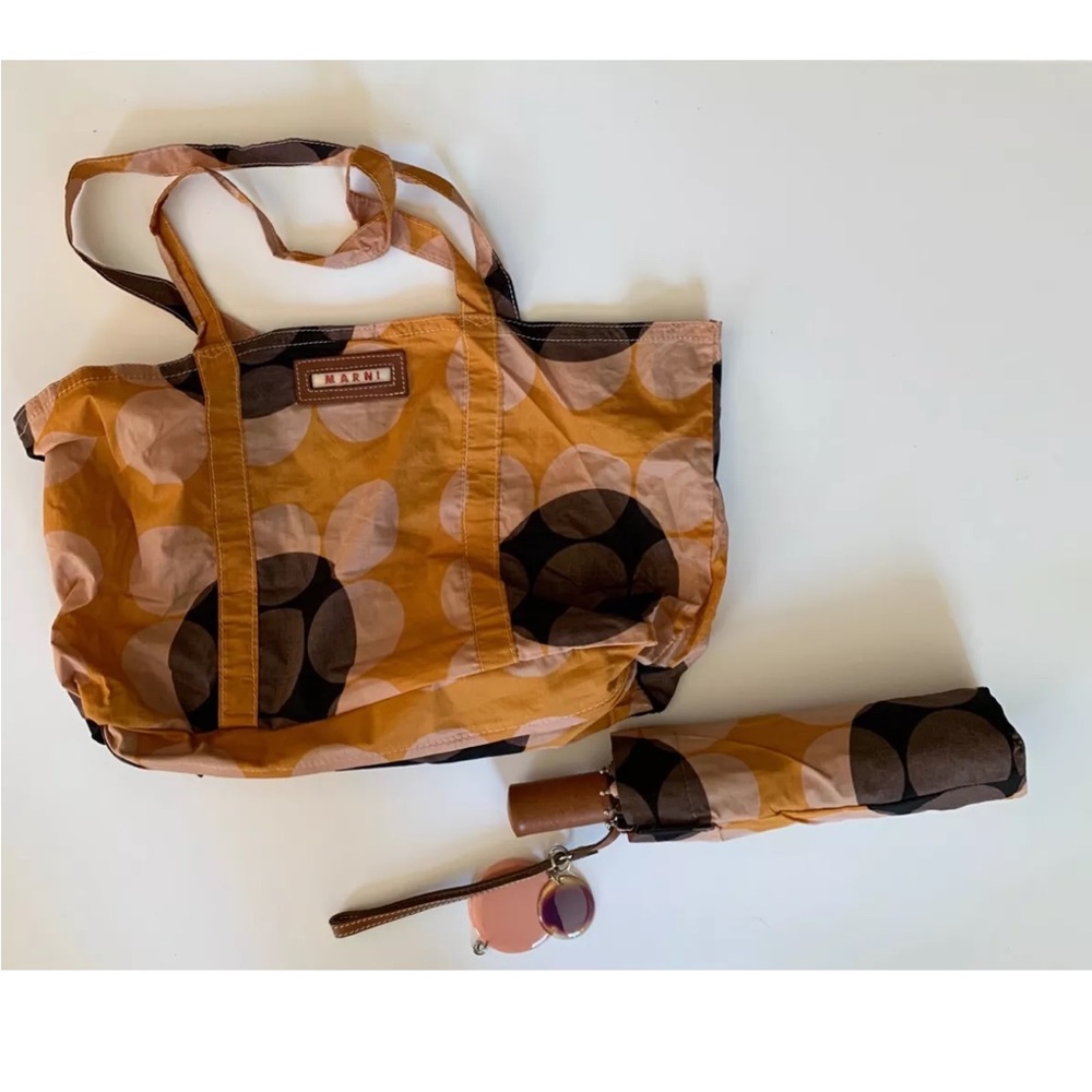 Marni tote with umbrella